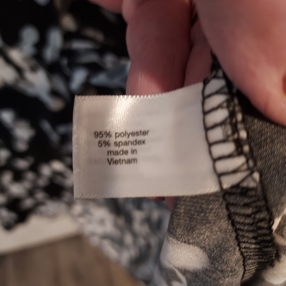 LANE BRYANT dark floral  maxi dress faux-wrap high low sz 26 28 - Picture 7 of 8